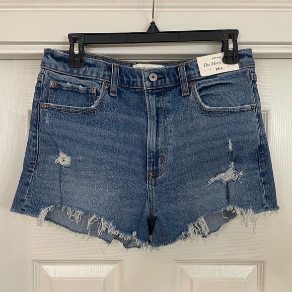 Abercrombie & Fitch Shorts - Picture 1 of 2